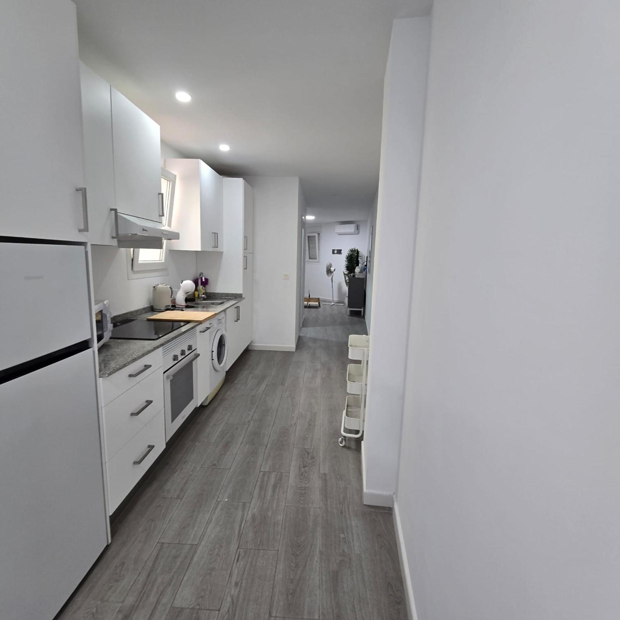 2 Rooms Con Terraza Малага Екстер'єр фото