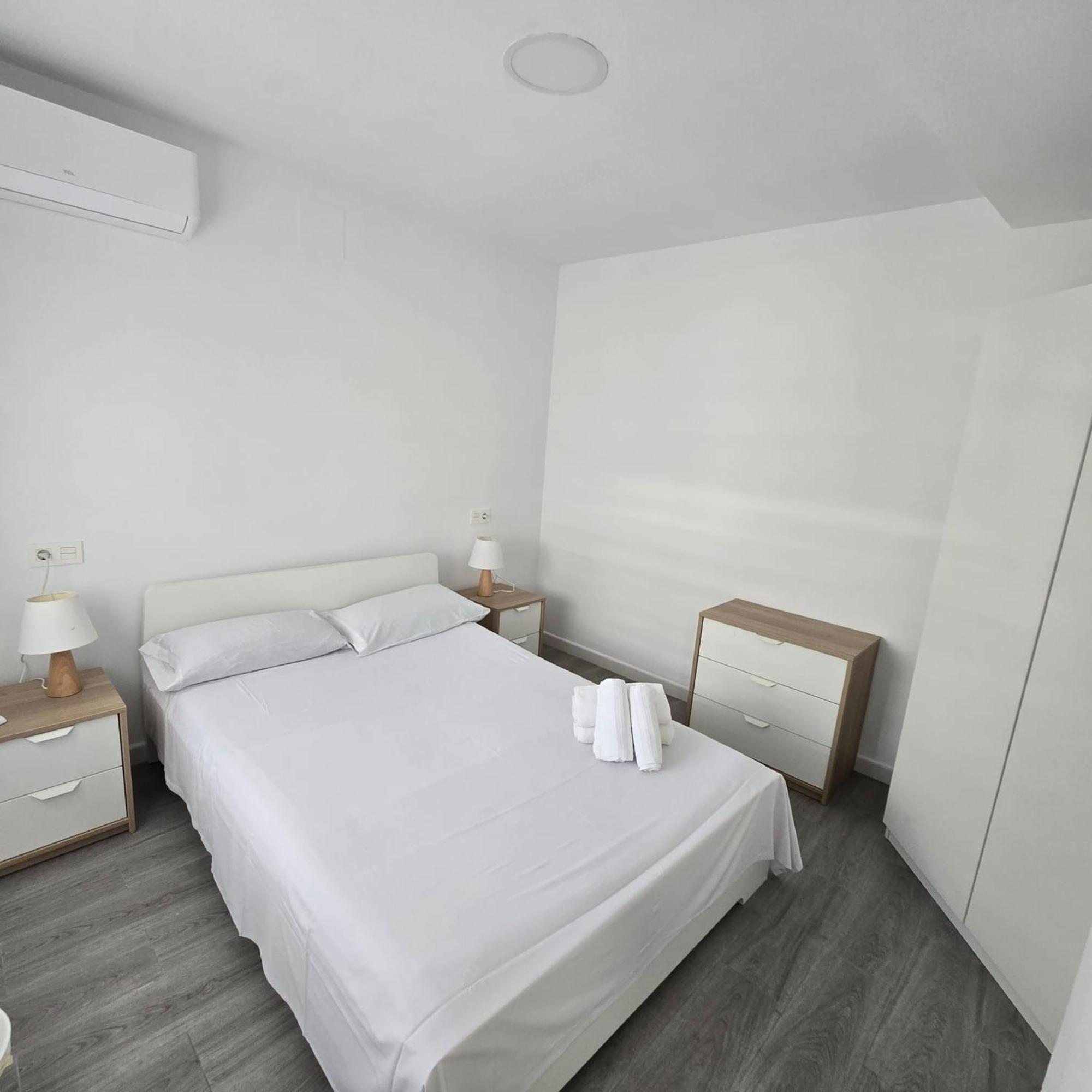 2 Rooms Con Terraza Малага Екстер'єр фото